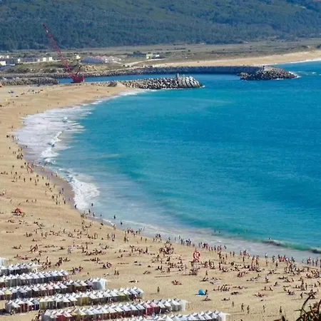 شقة Flipflops نازاريه