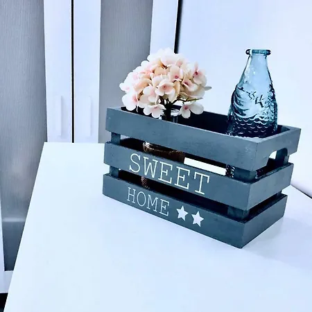 شقة Flipflops نازاريه